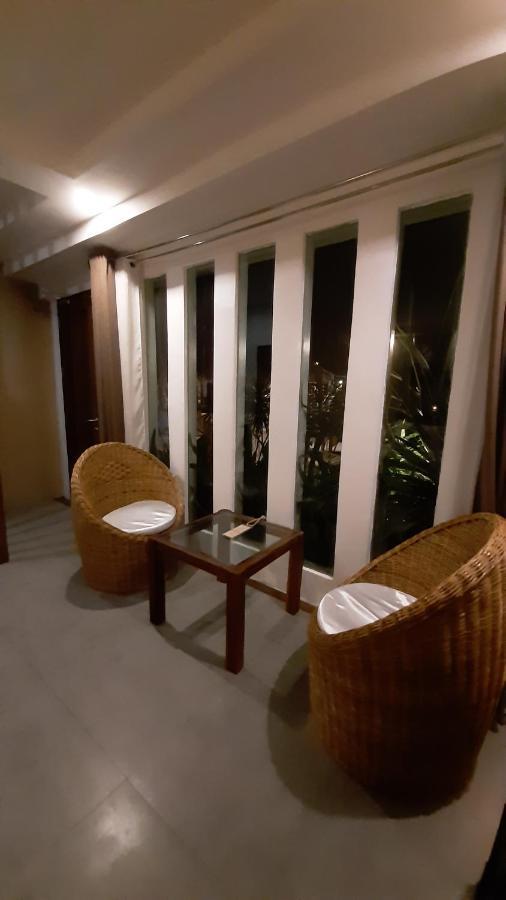Urban Sands Hotel Iloilo Bagian luar foto