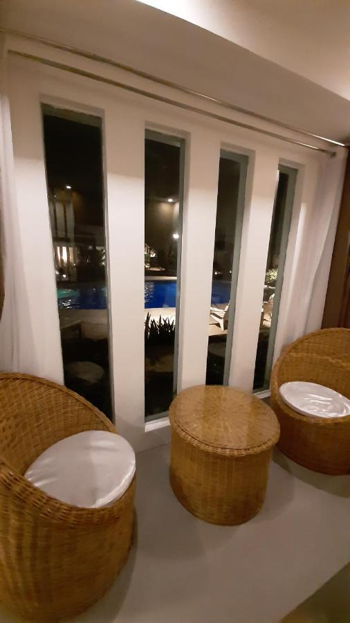 Urban Sands Hotel Iloilo Bagian luar foto