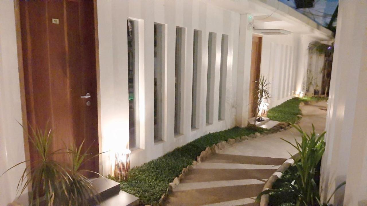 Urban Sands Hotel Iloilo Bagian luar foto