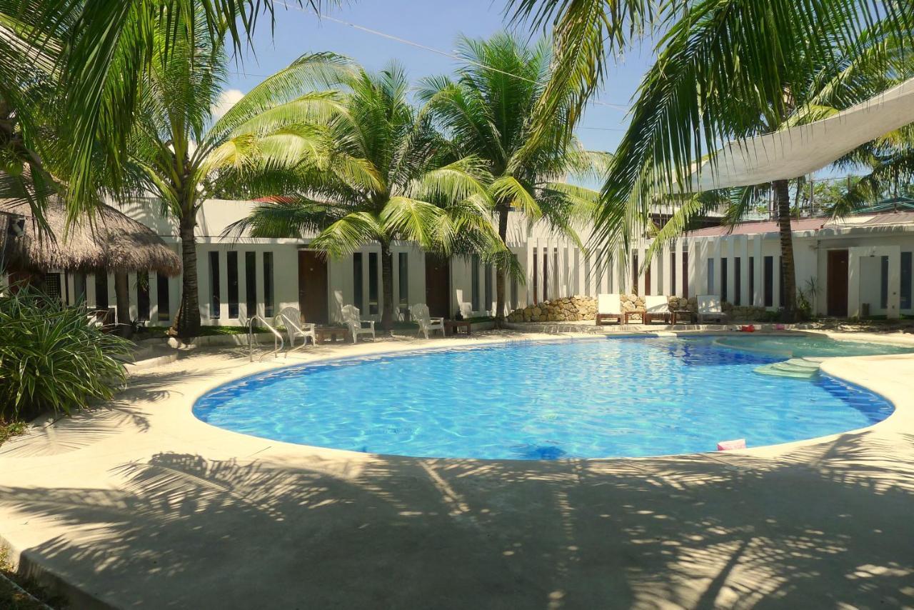 Urban Sands Hotel Iloilo Bagian luar foto