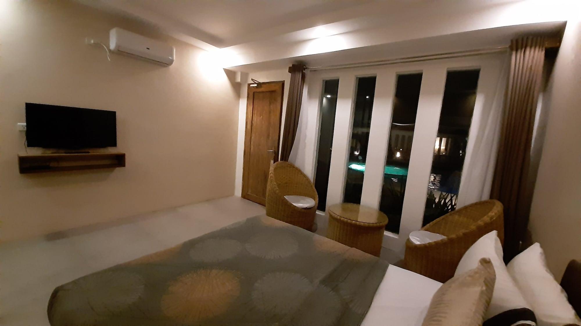 Urban Sands Hotel Iloilo Bagian luar foto