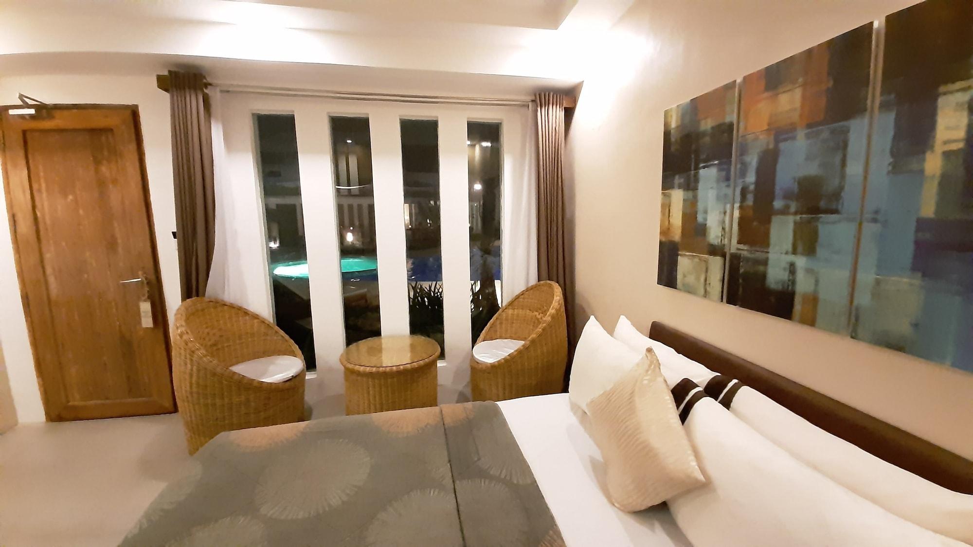 Urban Sands Hotel Iloilo Bagian luar foto