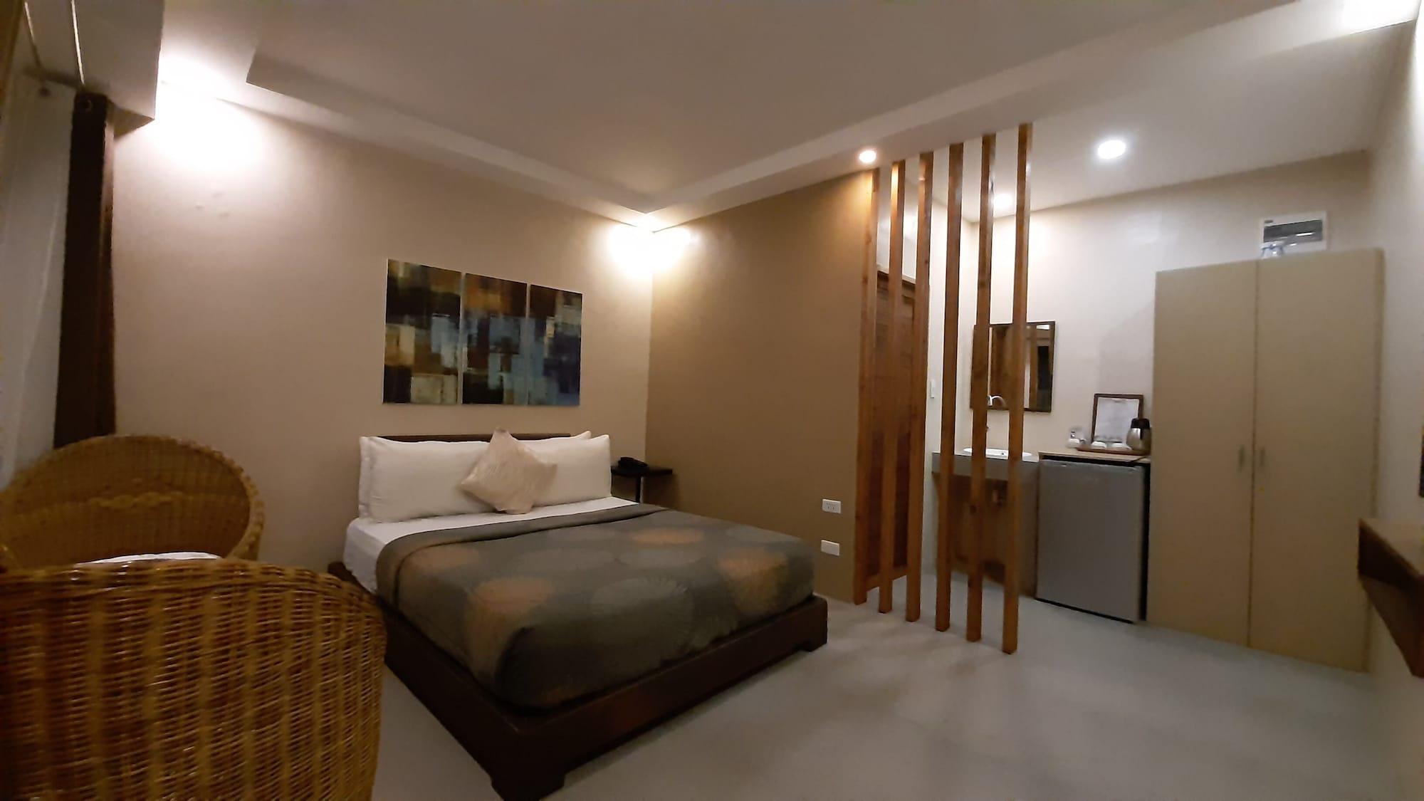 Urban Sands Hotel Iloilo Bagian luar foto