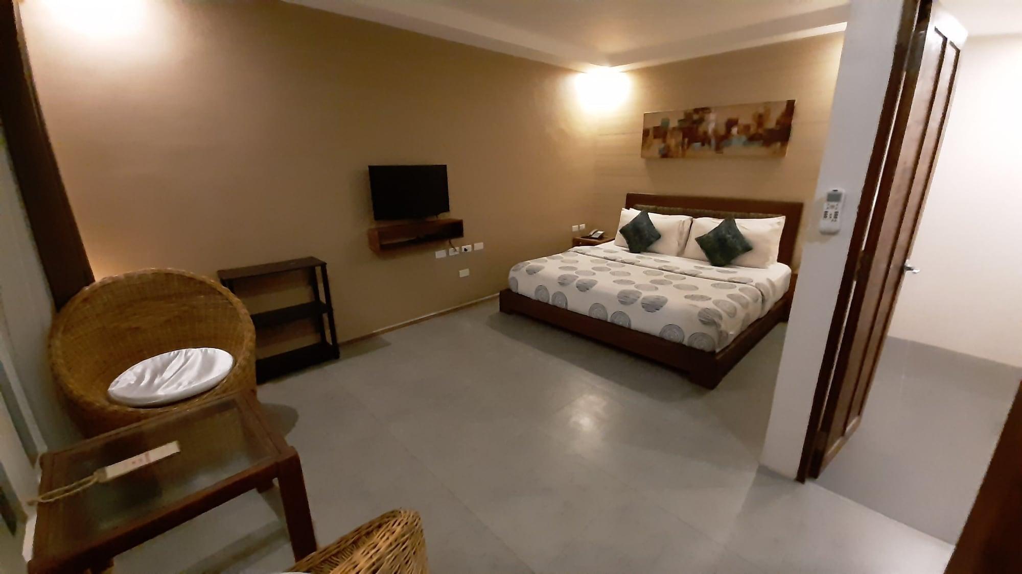 Urban Sands Hotel Iloilo Bagian luar foto